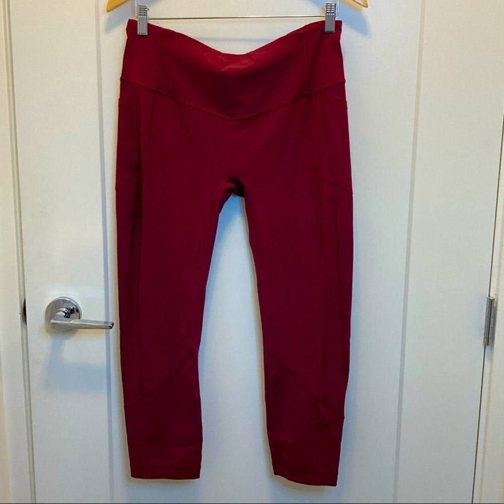 LULULEMON Sz 12 Body Con Tight DERO Deep Rouge Cropped Leggings